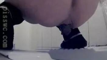 Girls pooping, hidden camera in the toilet 5-1